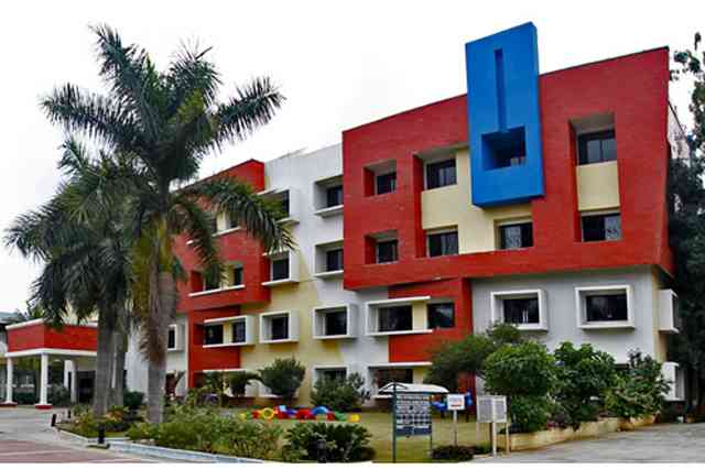 NIRAJ INTERNATIONAL SCHOOL-KOMPALLY